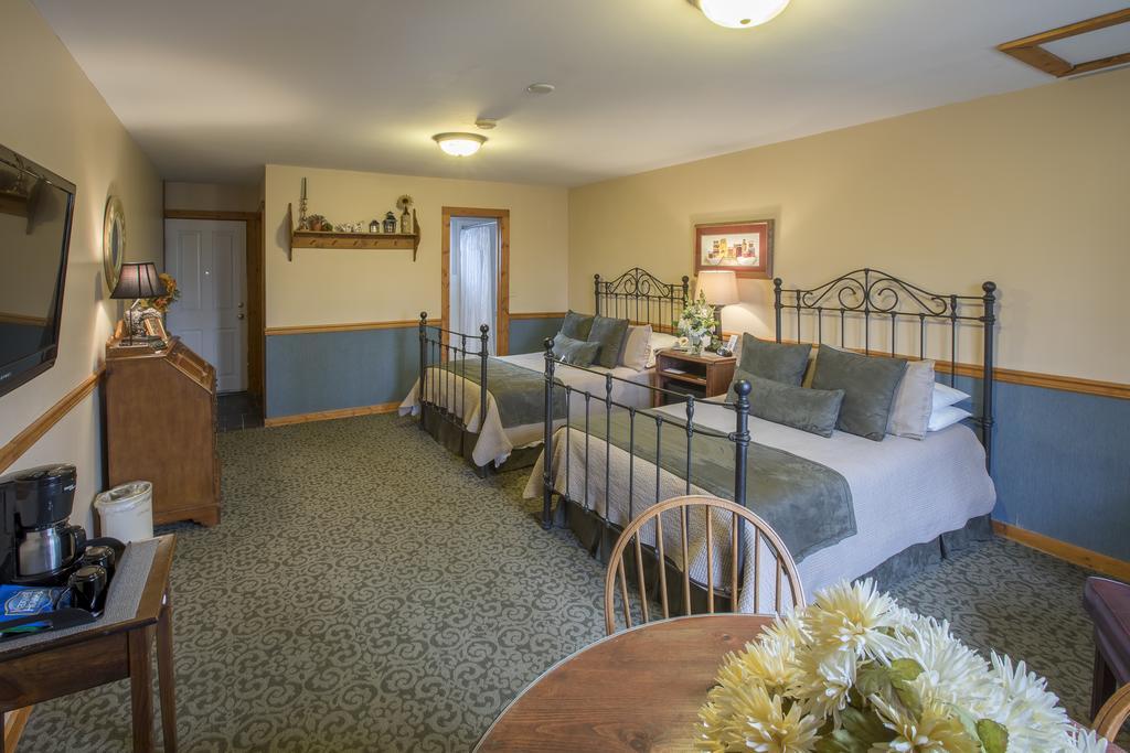 Stroudsmoor Country Inn ストラウズバーグ エクステリア 写真