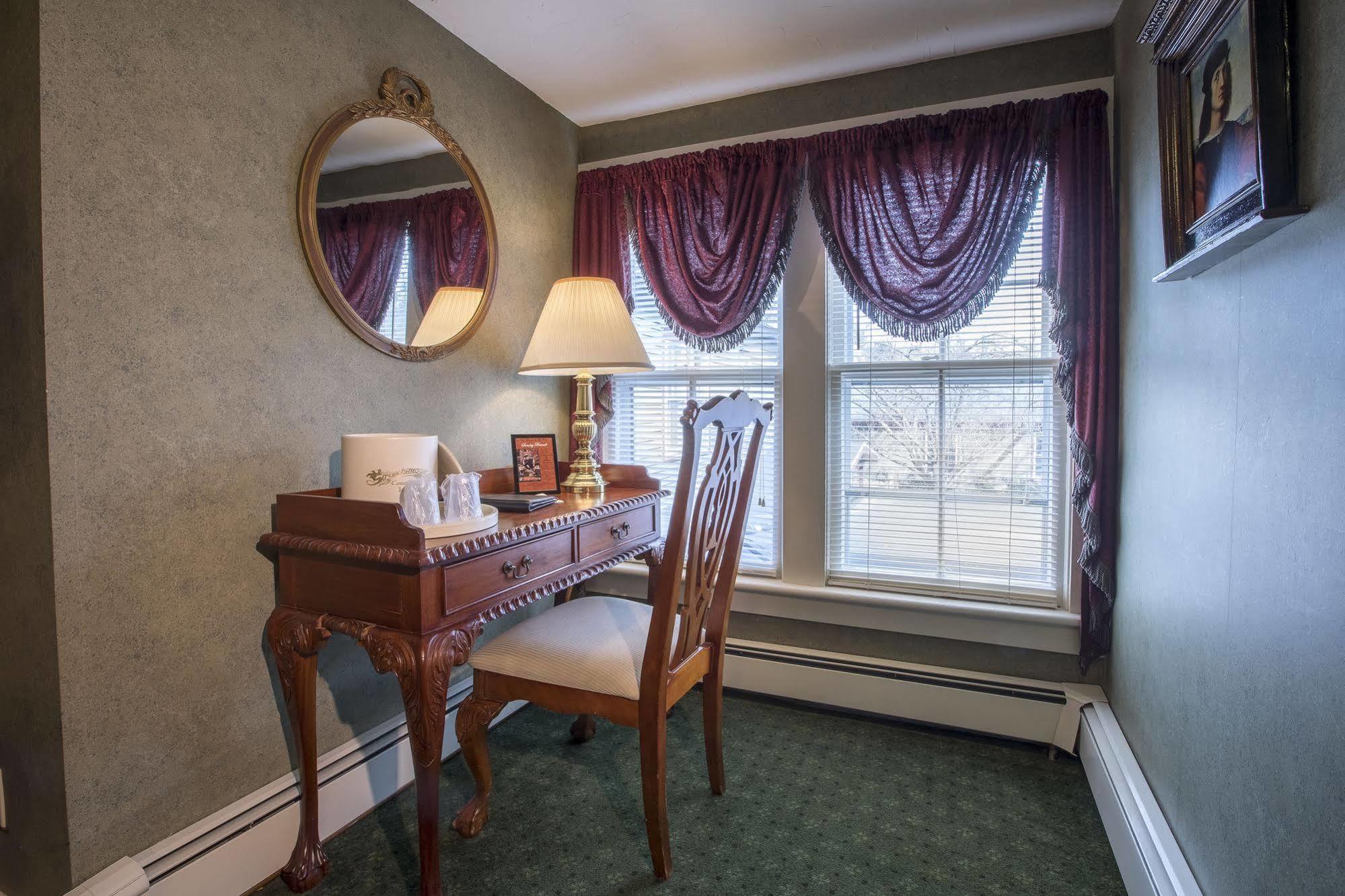 Stroudsmoor Country Inn ストラウズバーグ エクステリア 写真